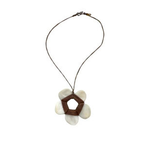 Mother of Pearl Floral Necklace